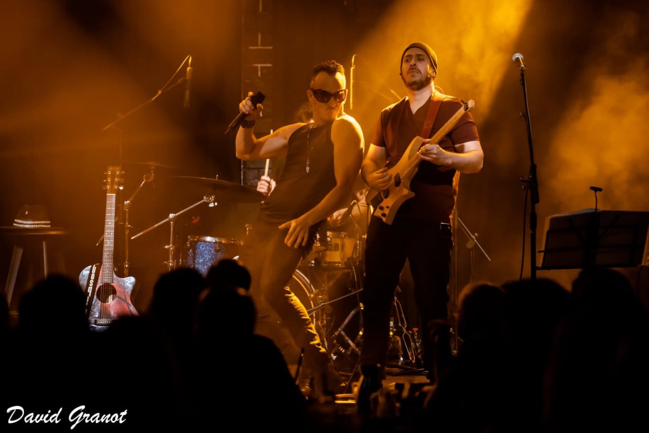 U2 tribute band live on stage in South Florida (6)